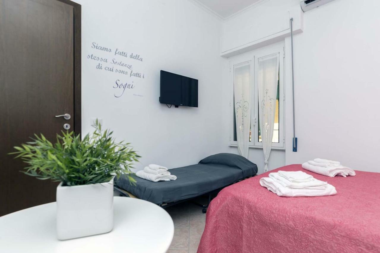 Apartamento Il Cortiletto Di Via Tuscolana Roma Exterior foto